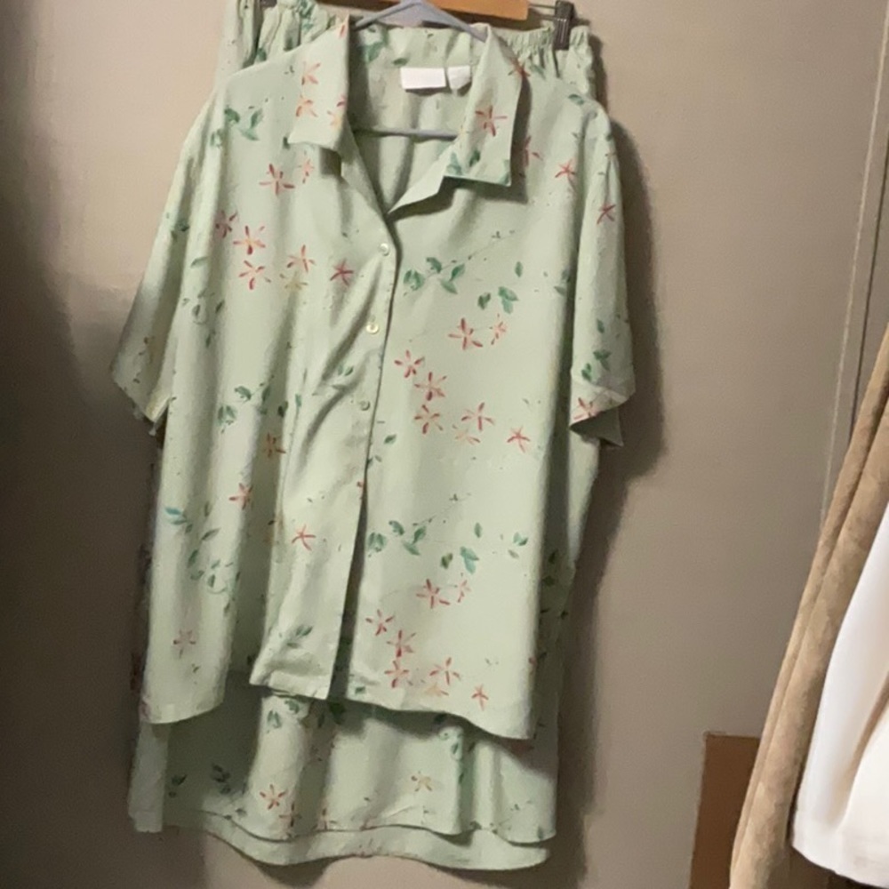 Elisabeth set of top blouse and skirt